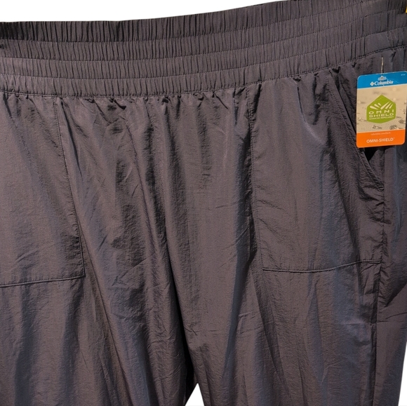 Columbia Sportswear Navy Blue Cargo Pants - Women's Size 3X - NWT. - Picture 2 of 6